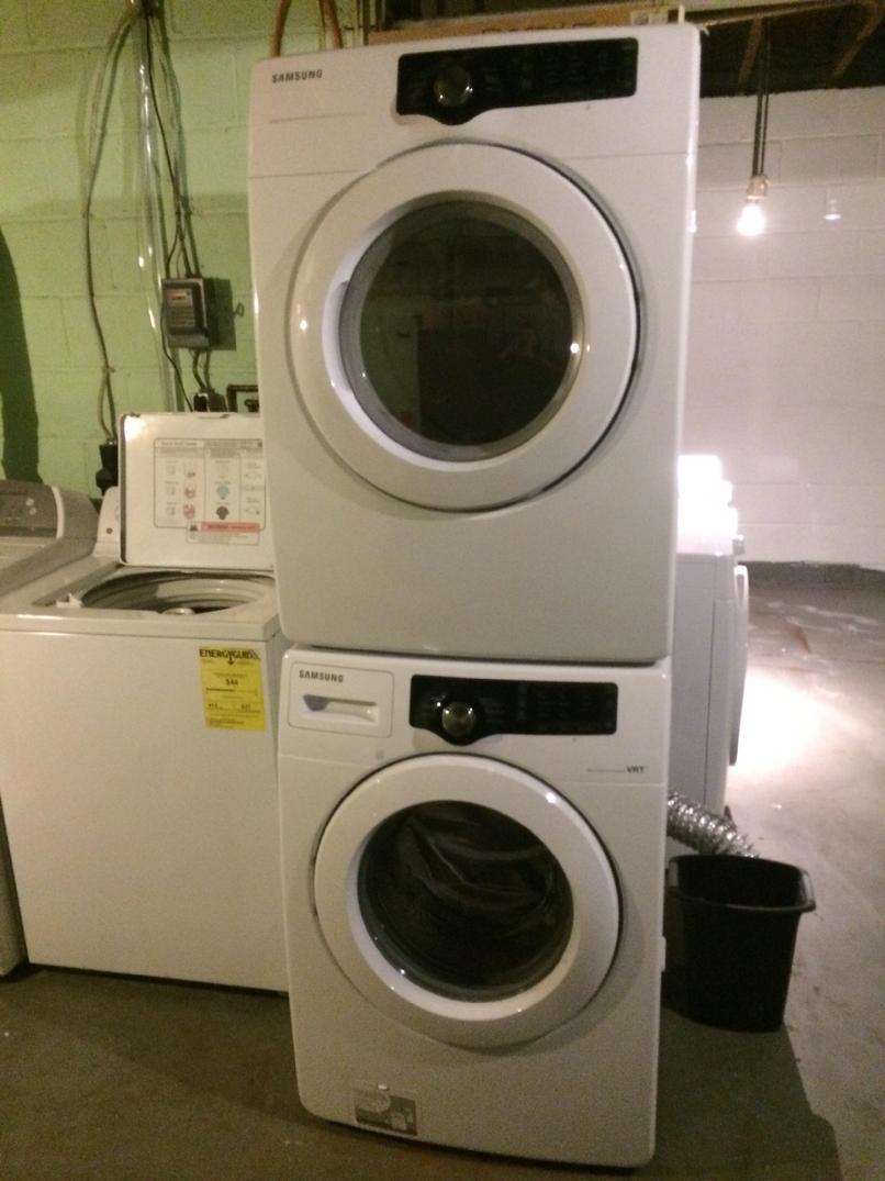 LUXURY 1 BEDROOM APARTMENT WITH LAUNDRY IN UNIT PITTSBURGH PA