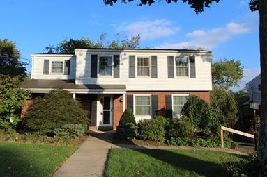 MONROEVILLE PA 3 BED 2 1/2 BATH WITH 2 CAR GARAGE FOR RENT