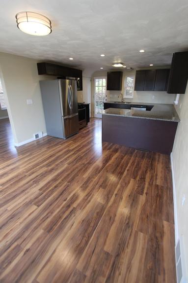WATERFRONT 3 BEDROOM 1.5 BATH HOME FOR RENT MUNHALL PA