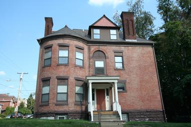 LARGE ONE BEDROOM APARTMENT FOR RENT BELLEVUE PA