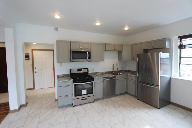 LUXURY 2 BEDROOM APARTMENT FOR RENT NORTH SHORE PITTSBURGH
