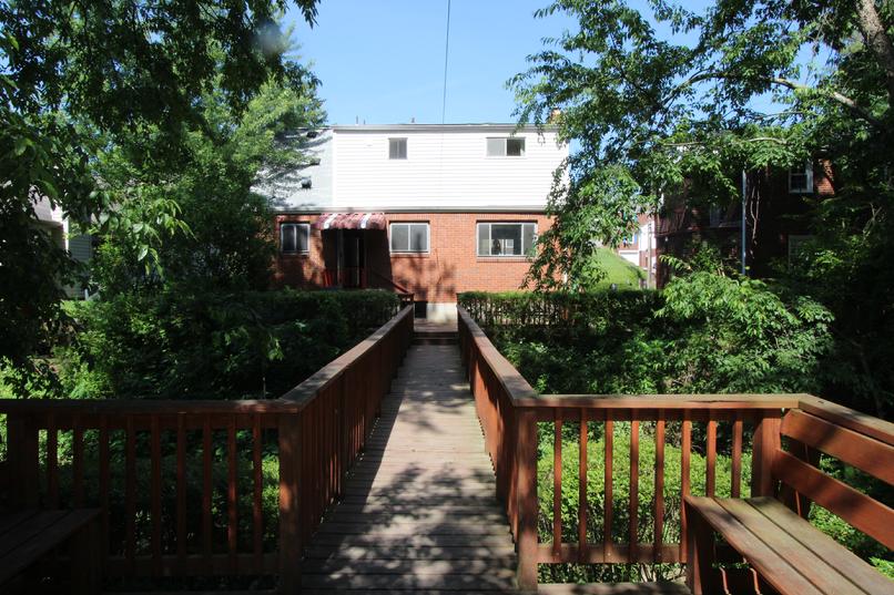 3 BEDROOM 2 BATH HOUSE FOR RENT MUNHALL PA