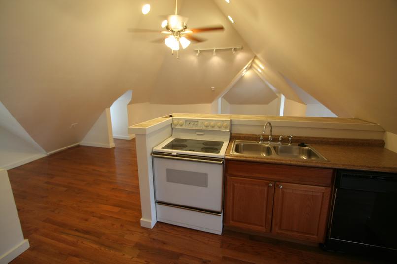 STUDIO APARTMENT FOR RENT NEAR CMU SHADYSIDE PA