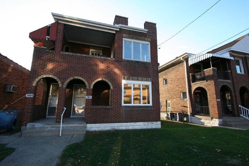 PITTSBURGH, PA BRIGHTON HEIGHTS 3 BEDROOM APARTMENT FOR RENT